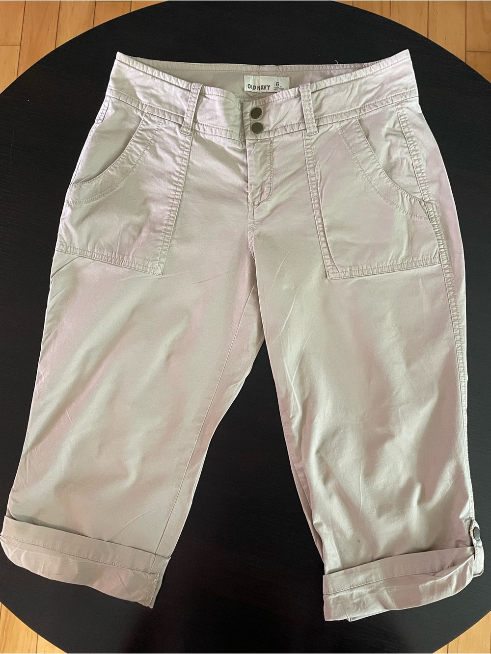 Old Navy Women's Light Khaki Roll-Cuff Bermuda Shorts